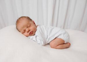 New-born-Photographer-Geneva-Studio.Elsa-JaimesPhotography-15
