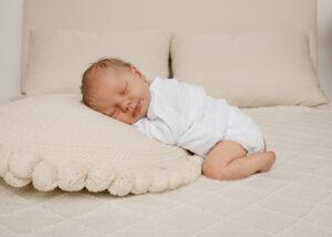 New-born-Photographer-Geneva-Studio.Elsa-JaimesPhotography-30